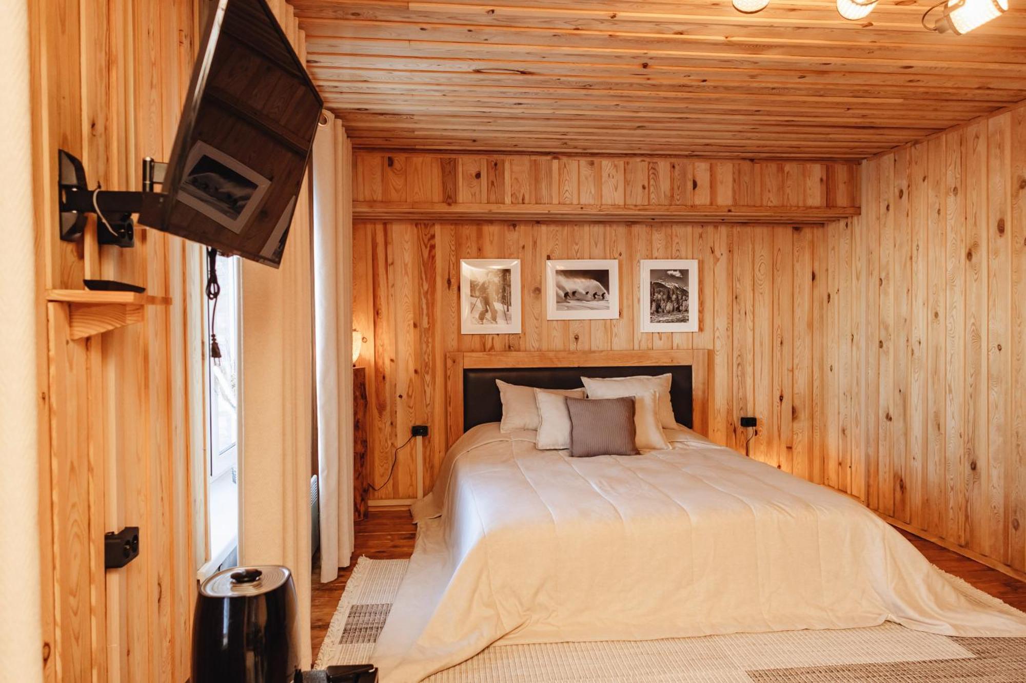 Le Mont Hotel Almati Kültér fotó